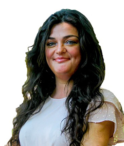 Headshot of Maddie Alberse Jones