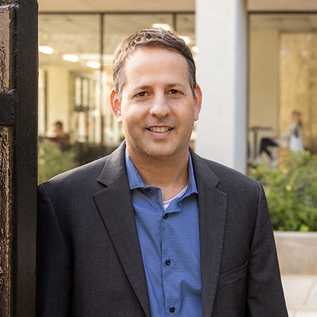 Stephen Shapiro headshot